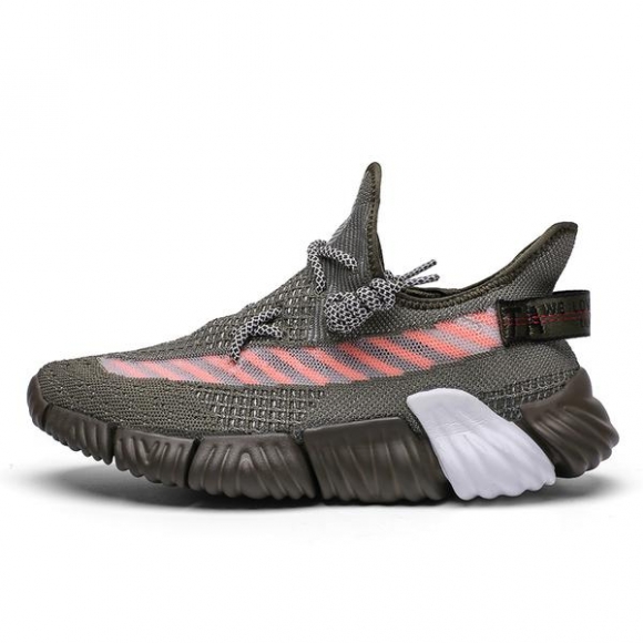 ZEBRA 450 V2 PrimeKnit Sneakers ZEBRA 450 V2 PrimeKnit Sneakers