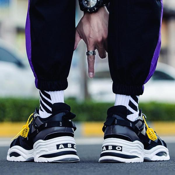 CHUNKY X9X Wave Runner Sneakers - Black